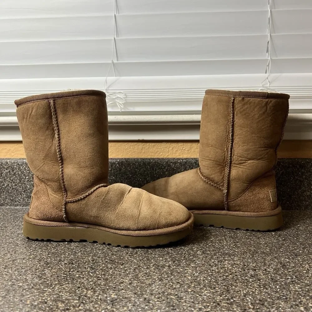 UGG Tan Suede Winter Boots Sheepskin Lining Womens Size 6 Pull On Comfort Casual